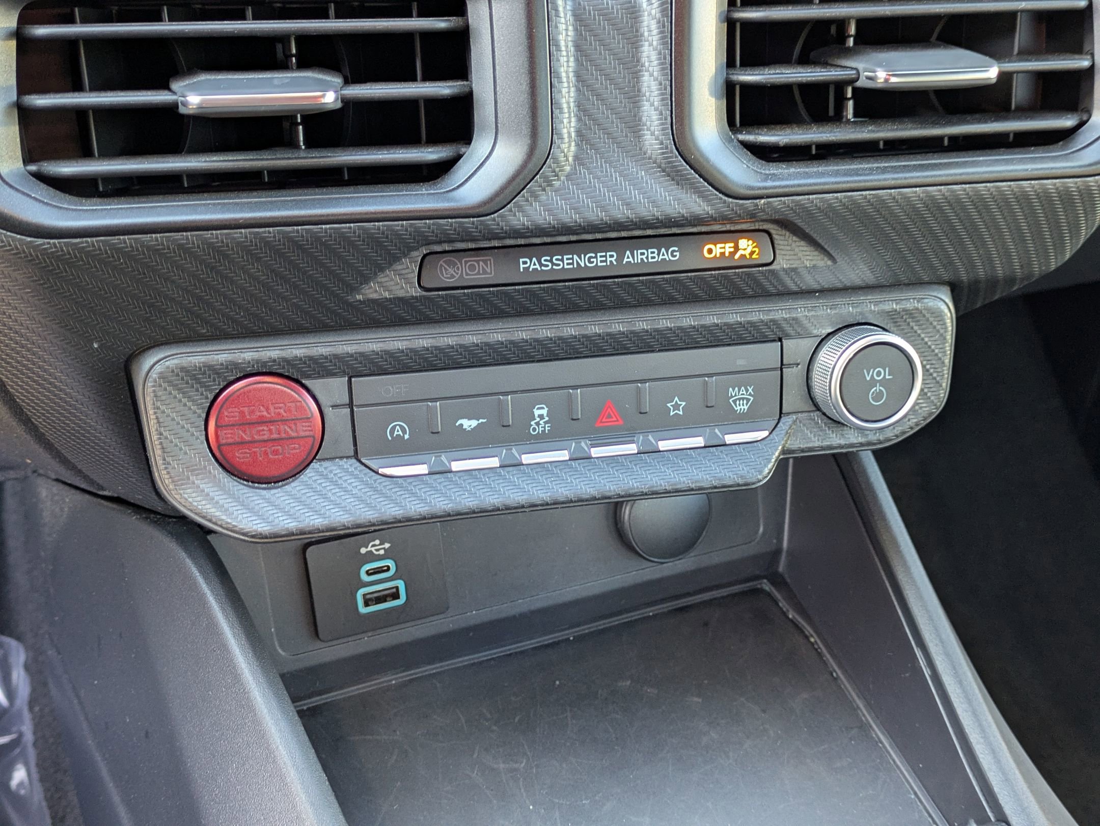 Certified 2024 Ford Mustang Coupe image 24