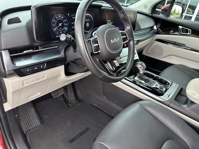 Used 2023 Kia Carnival SX Prestige FWD image 23
