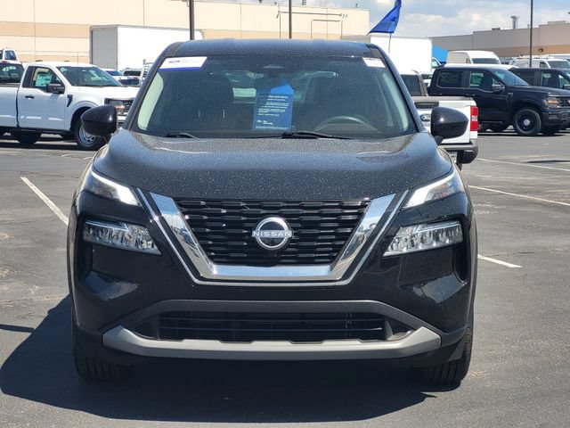 Used 2023 Nissan Rogue SV FWD image 2
