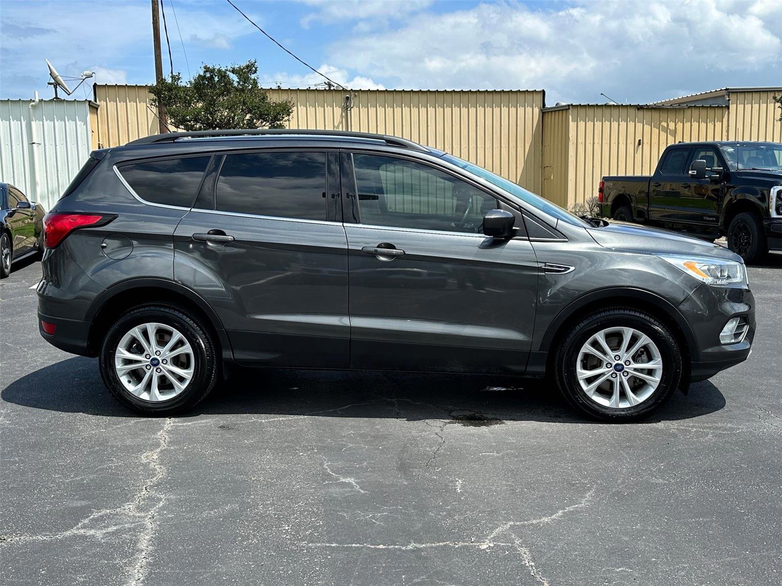 Certified 2019 Ford Escape SEL AWD/4WD image 2
