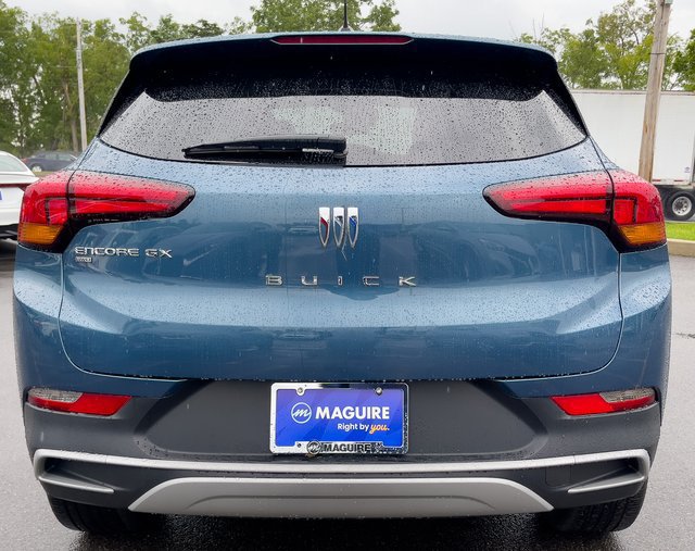 Used 2024 Buick Encore GX Preferred w/ Comfort Package AWD/4WD image 7