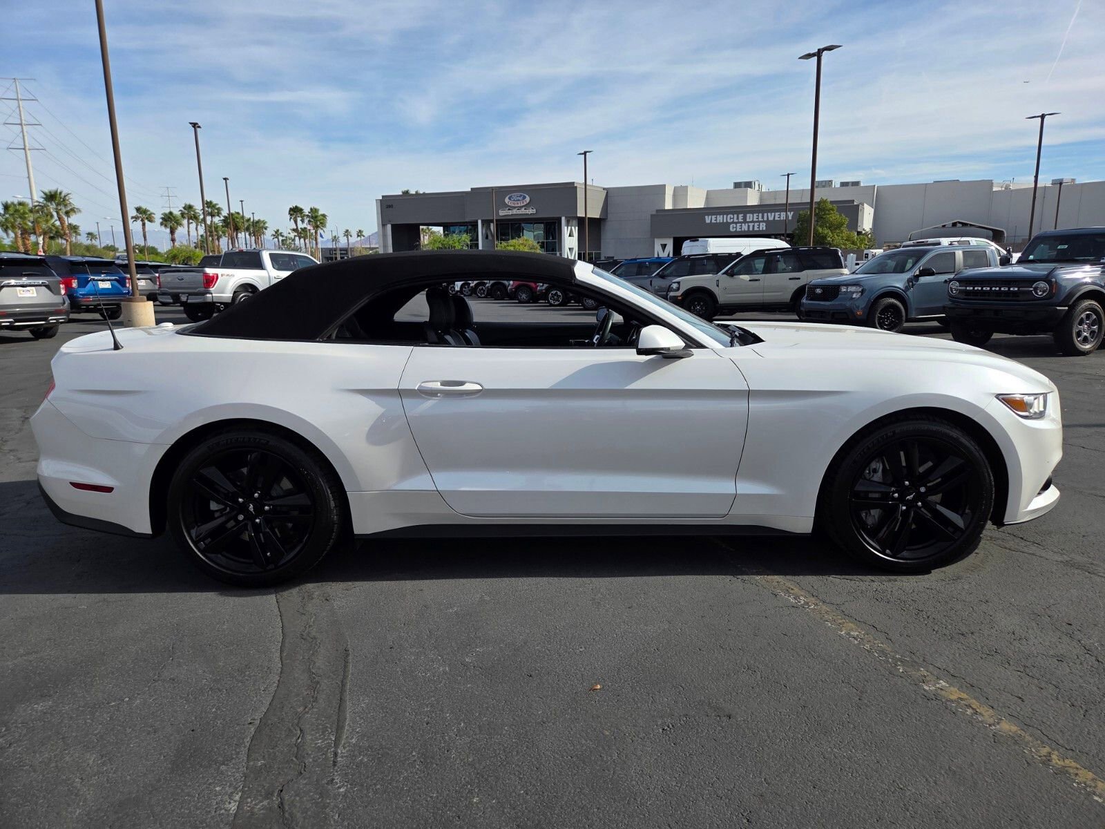 Certified 2017 Ford Mustang Premium w/ Ecoboost Performance Package image 7