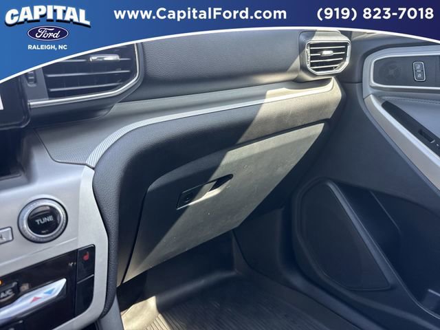 Certified 2022 Ford Explorer XLT w/ Equipment Group 202A image 27