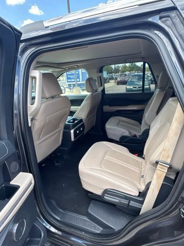 Certified 2024 Ford Expedition Limited RWD image 6