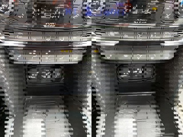 Used 2020 Hyundai Santa Fe Limited image 26