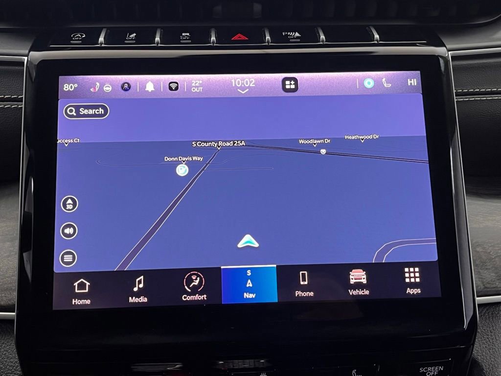 Used 2023 Jeep Grand Cherokee L Limited w/ Black Appearance Package image 10