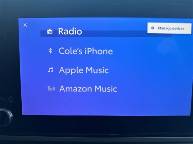 Used 2025 Toyota Camry LE w/ Convenience Package image 17