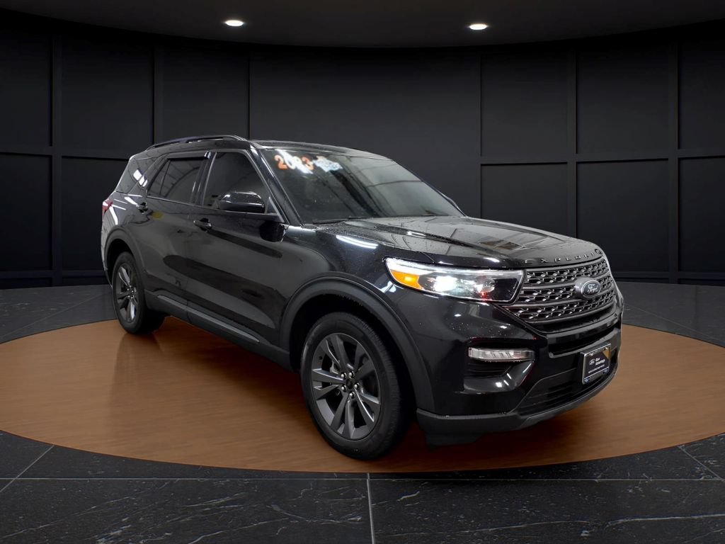 Certified 2023 Ford Explorer XLT w/ Equipment Group 202A
