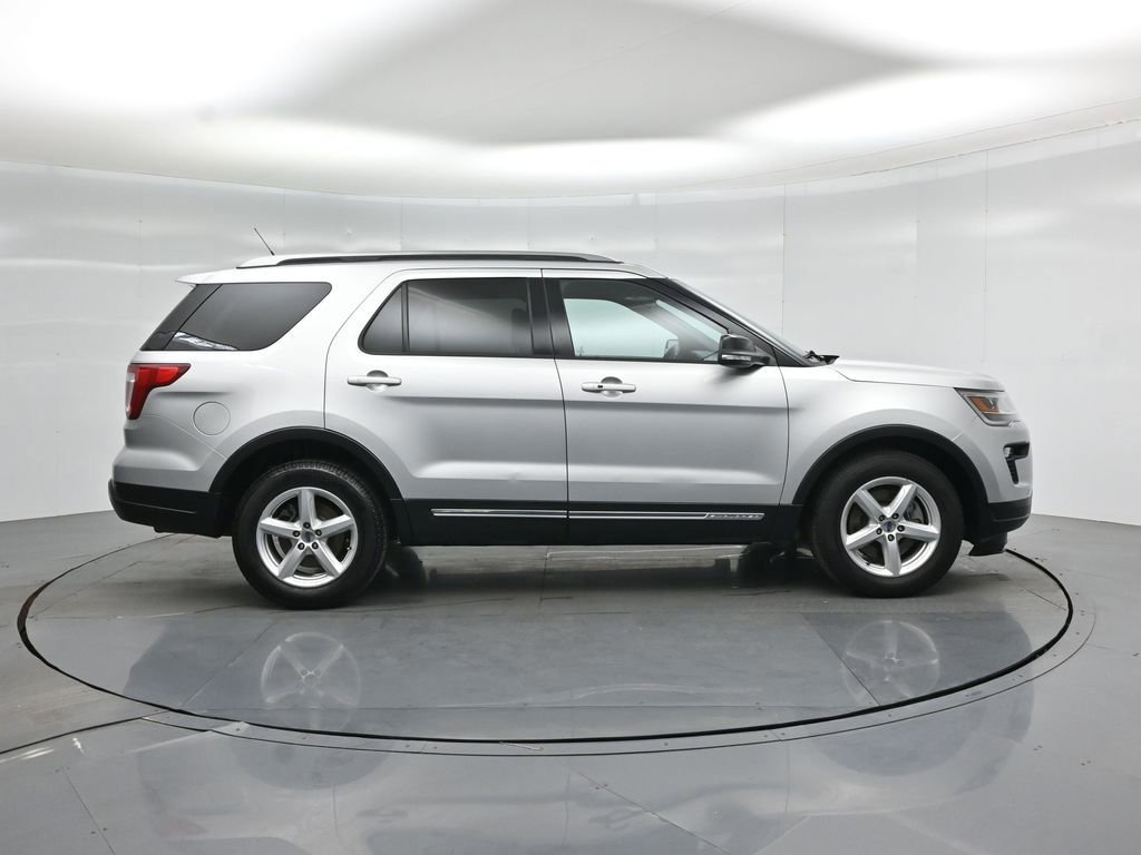 Certified 2018 Ford Explorer XLT w/ Equipment Group 202A image 12