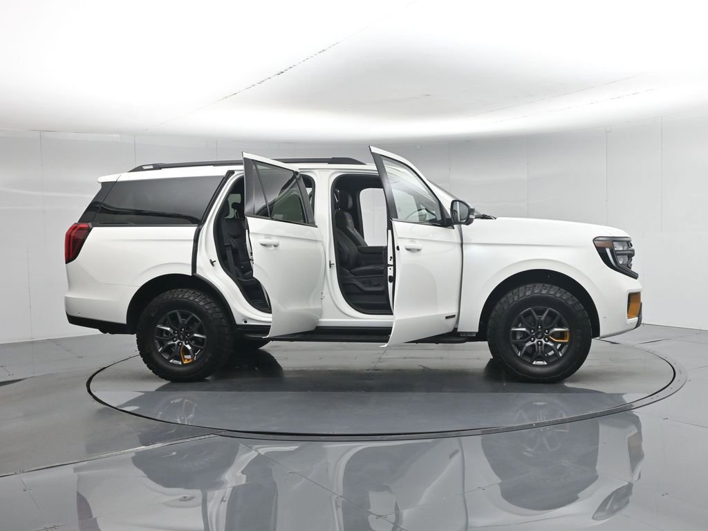 Certified 2025 Ford Expedition Tremor AWD/4WD image 5