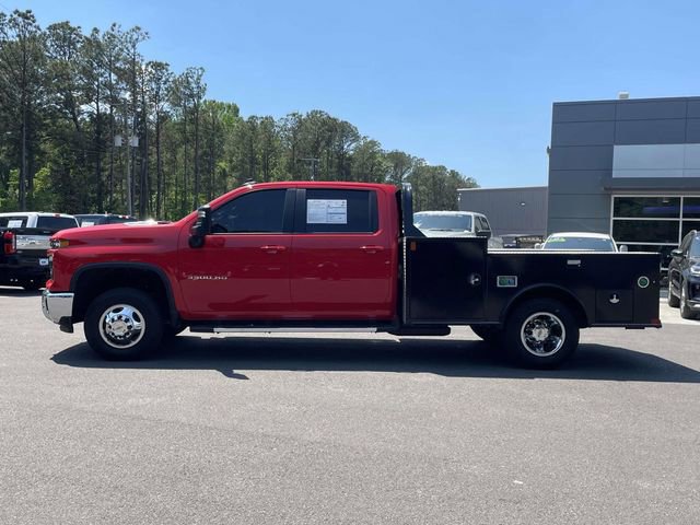 Used 2025 Chevrolet Silverado 3500 LT w/ Convenience Package AWD/4WD image 2