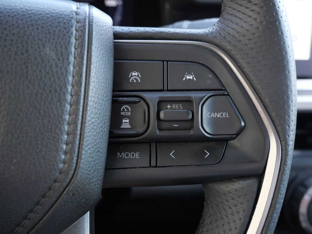 Used 2025 Toyota Tacoma TRD Off-Road AWD/4WD image 29