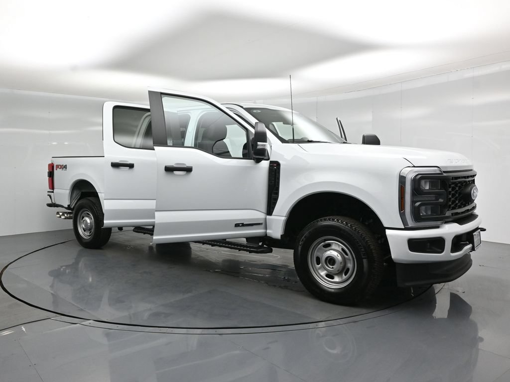 Certified 2025 Ford F250 XL w/ STX Appearance Package AWD/4WD image 28