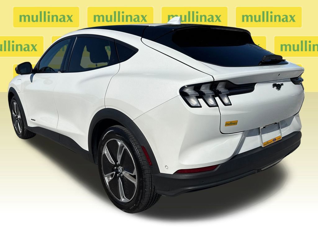 Certified 2022 Ford Mustang Mach-E Select w/ Comfort/Technology Package image 4