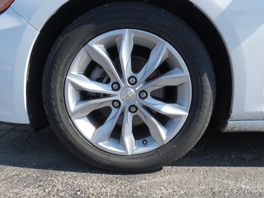 Used 2024 Chevrolet Malibu LT FWD image 33