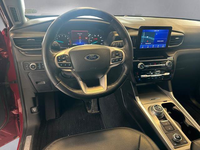 Certified 2022 Ford Explorer Limited w/ Equipment Group 301A AWD/4WD image 3