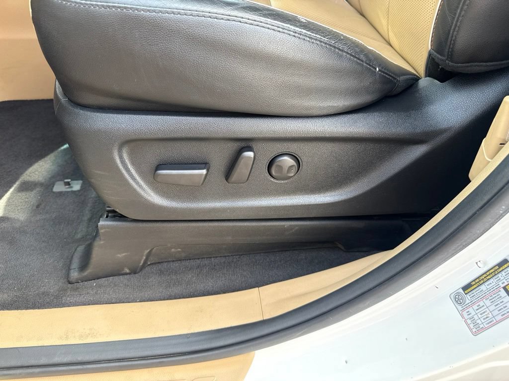 Used 2018 Kia Sedona LX w/ LX Essentials Premium Package FWD image 9