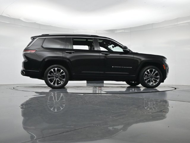 Used 2021 Jeep Grand Cherokee L Overland w/ Luxury Tech Group IV AWD/4WD image 36
