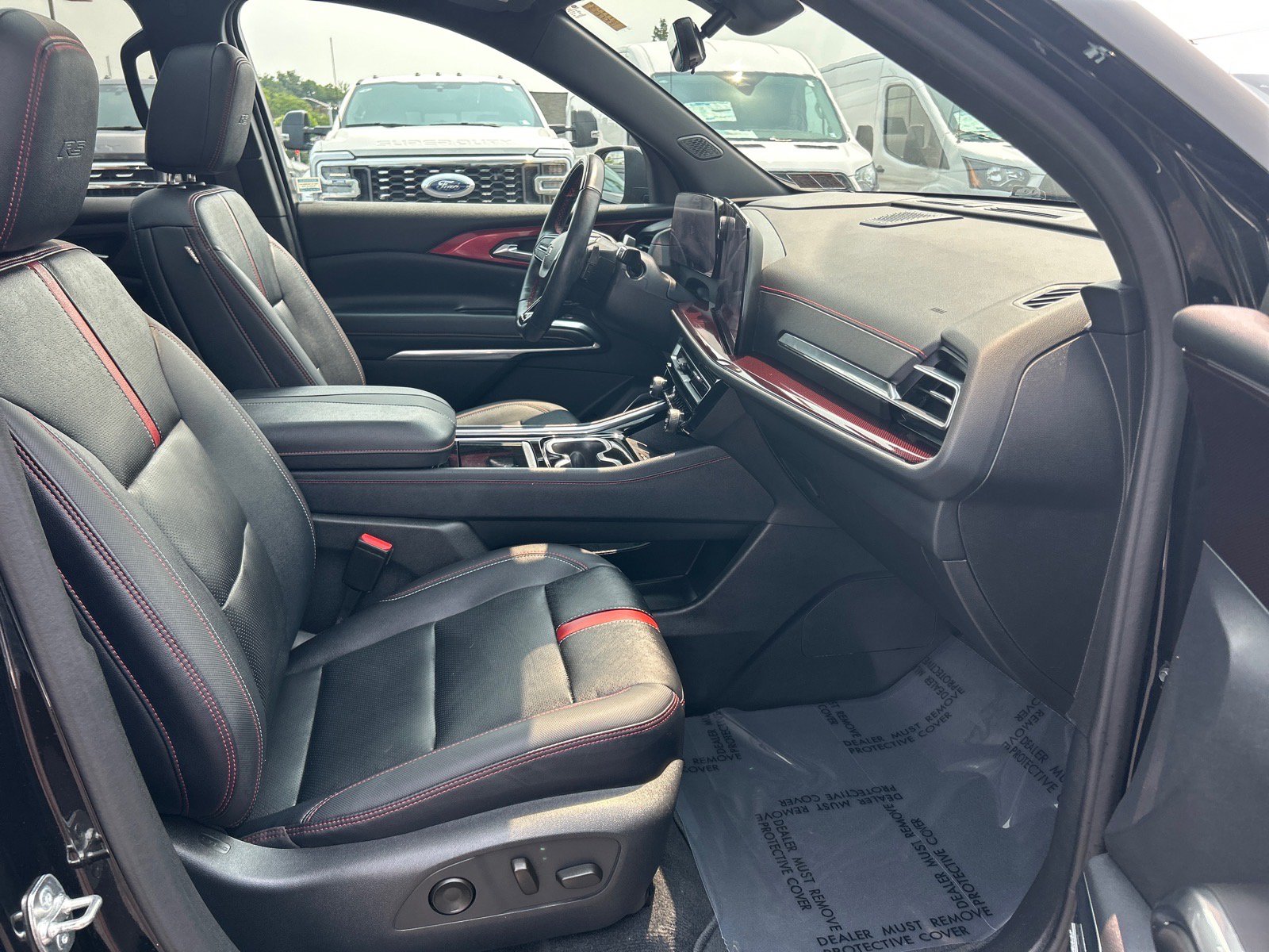 Used 2024 Chevrolet Traverse RS w/ LPO, Floor Liner Package AWD/4WD image 21