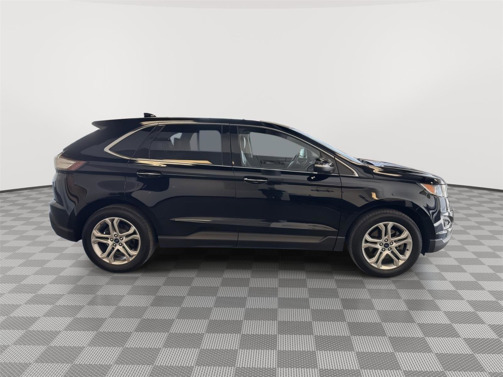 Certified 2017 Ford Edge Titanium w/ Equipment Group 301A image 6