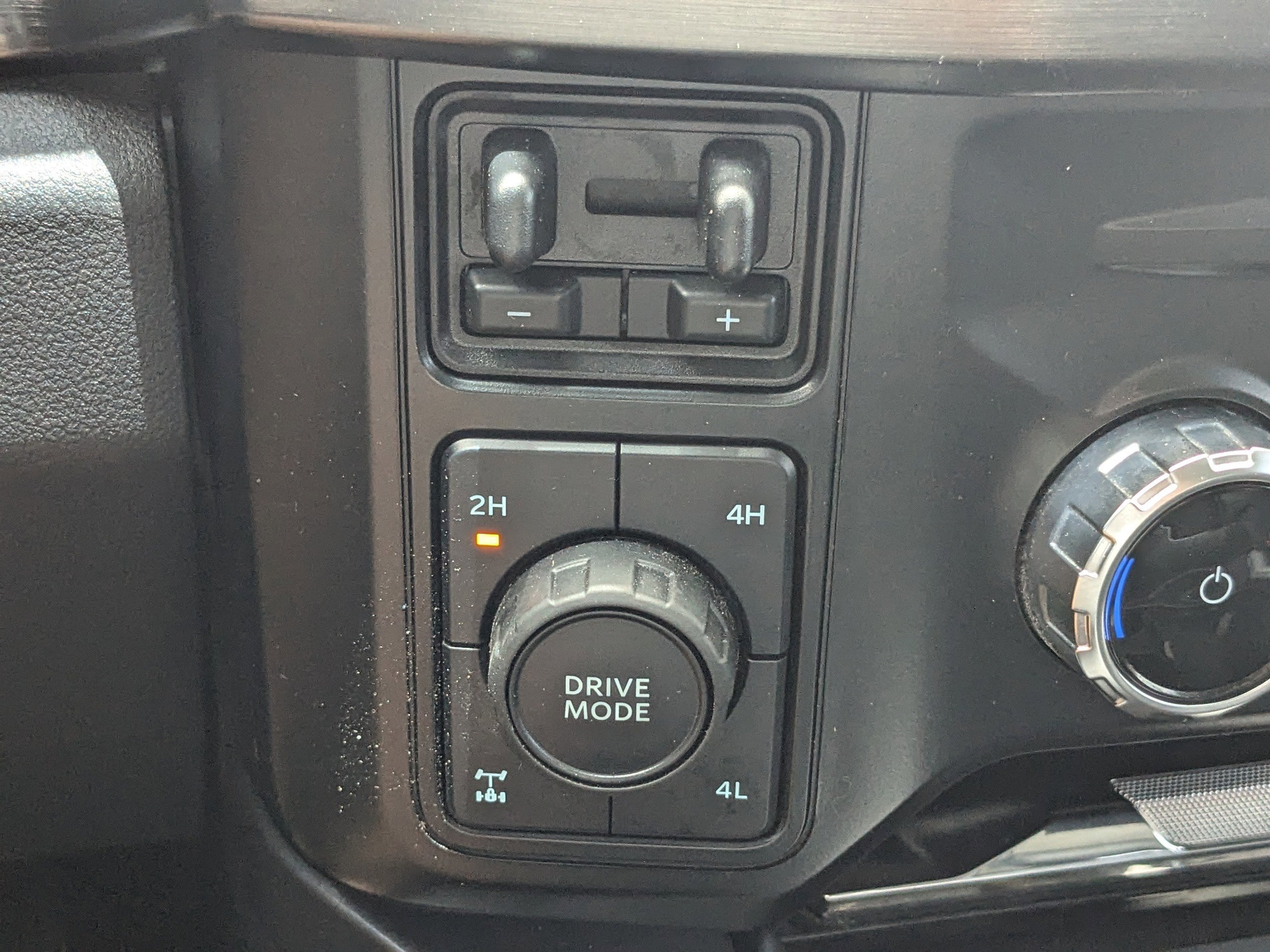 Certified 2023 Ford F250 Lariat w/ Lariat Ultimate Package image 29