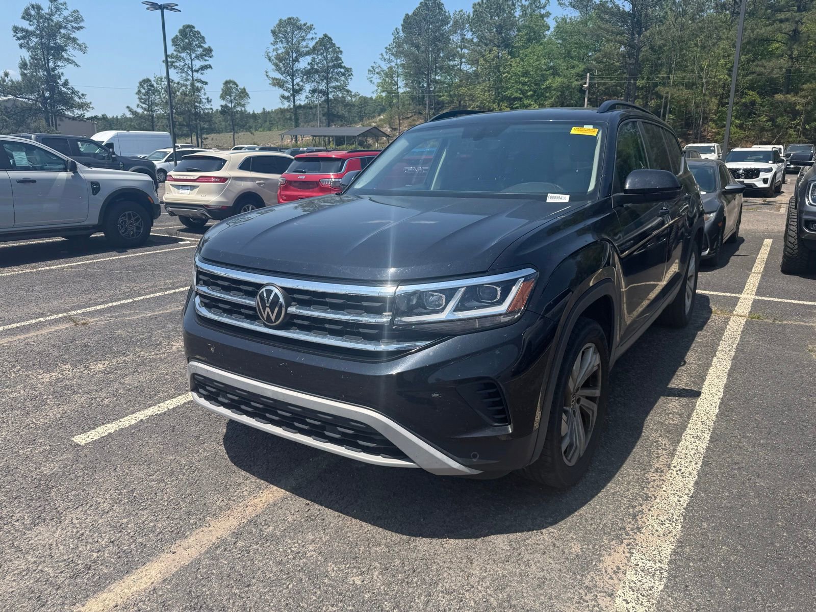 Used 2021 Volkswagen Atlas SE FWD image 3