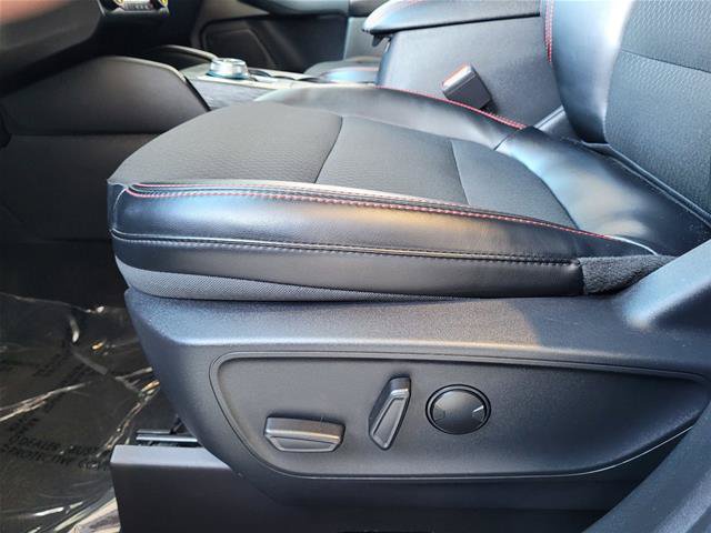 Certified 2025 Ford Escape ST-Line Select AWD/4WD image 23