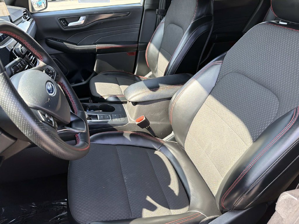 Certified 2024 Ford Escape ST-Line AWD/4WD image 21