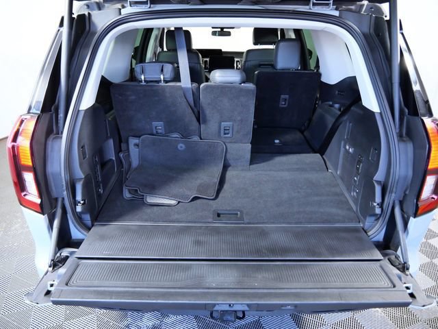 Certified 2025 Ford Expedition Active AWD/4WD image 8