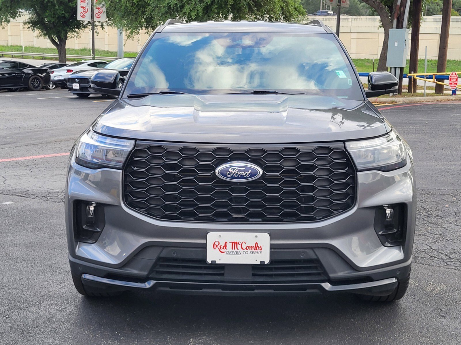 Certified 2025 Ford Explorer ST-Line w/ ST-Line Street Pack AWD/4WD image 9