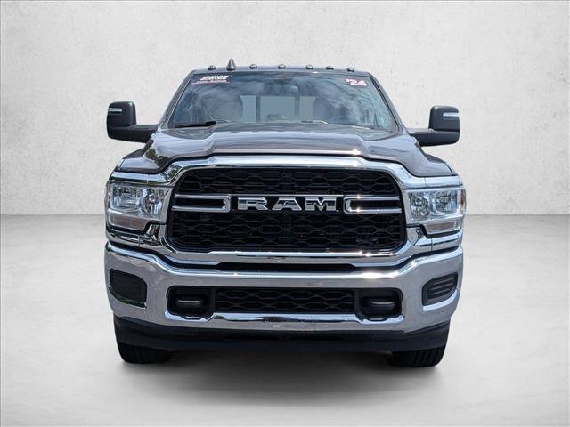 Used 2024 RAM 2500 Tradesman w/ Chrome Appearance Group AWD/4WD video 2
