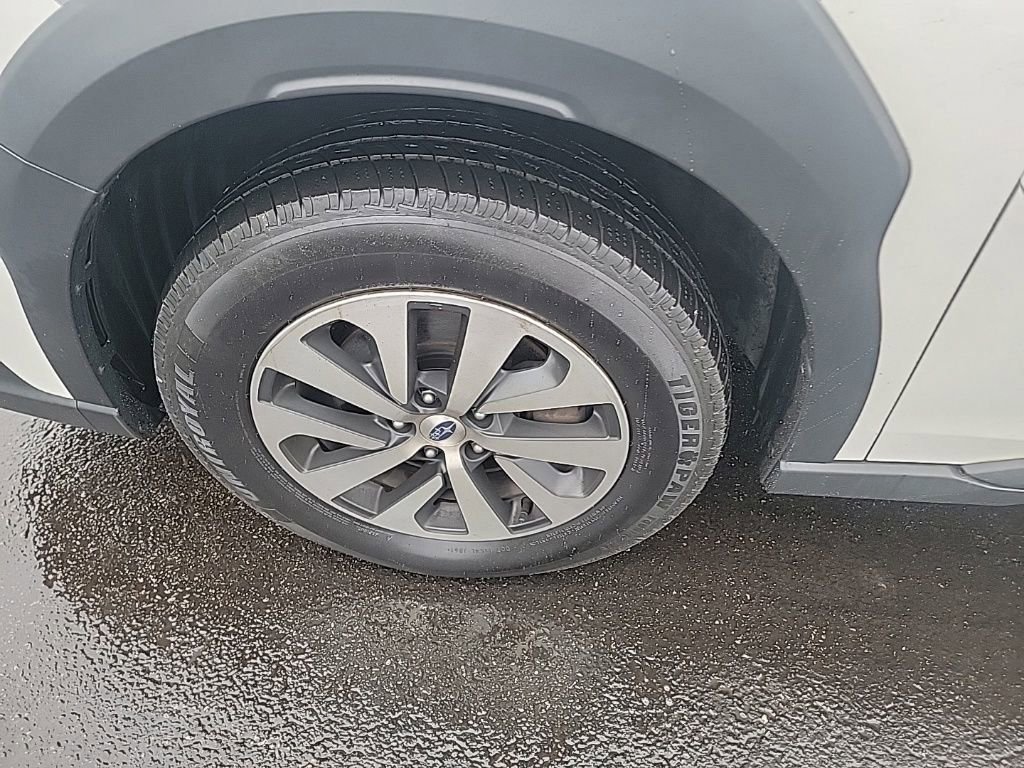 Used 2023 Subaru Outback Premium image 22