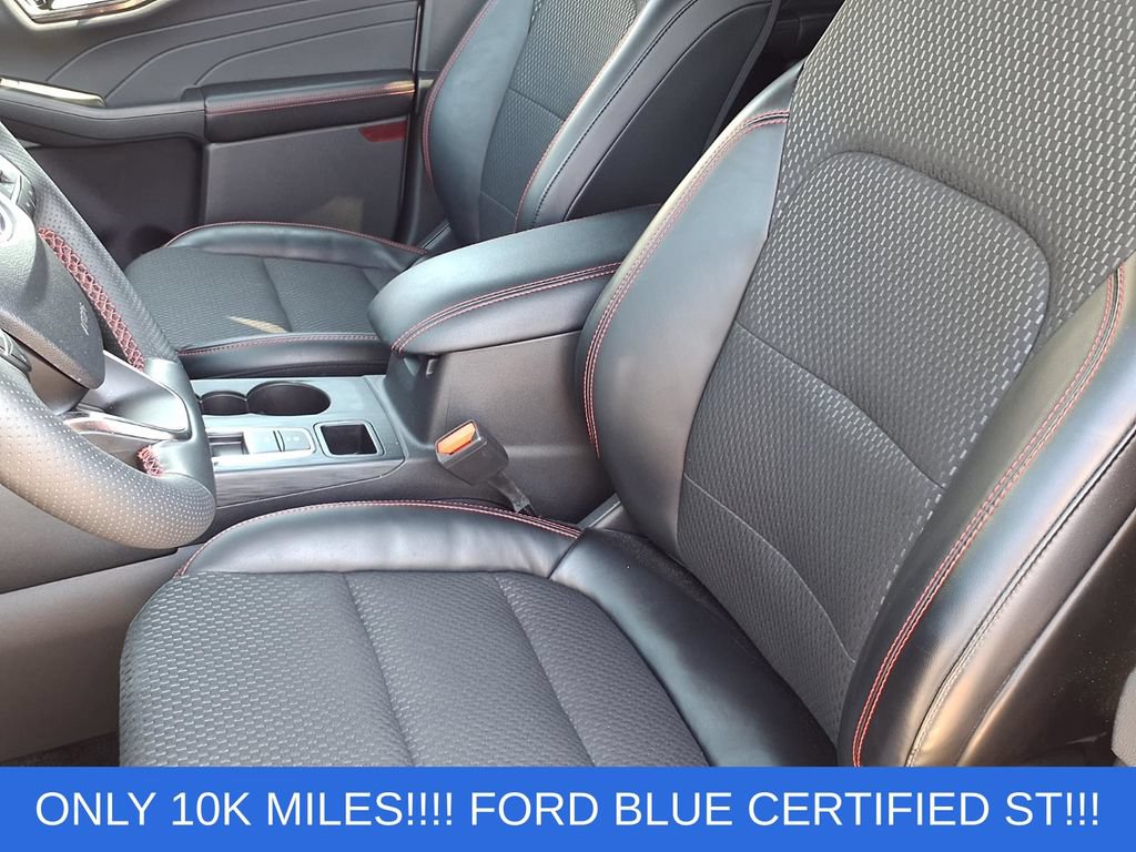 Certified 2024 Ford Escape ST-Line w/ Tech Pack #1 AWD/4WD image 3