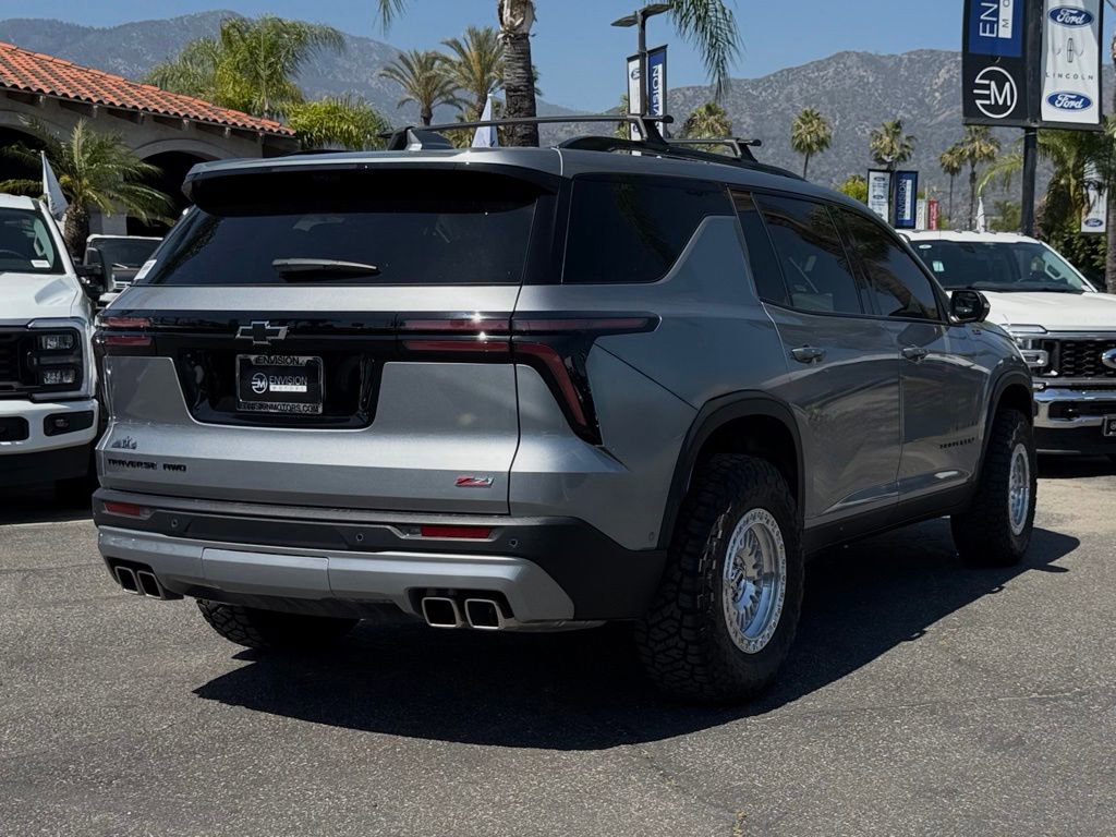 Used 2025 Chevrolet Traverse Z71 w/ Enhanced Driving Package AWD/4WD image 8