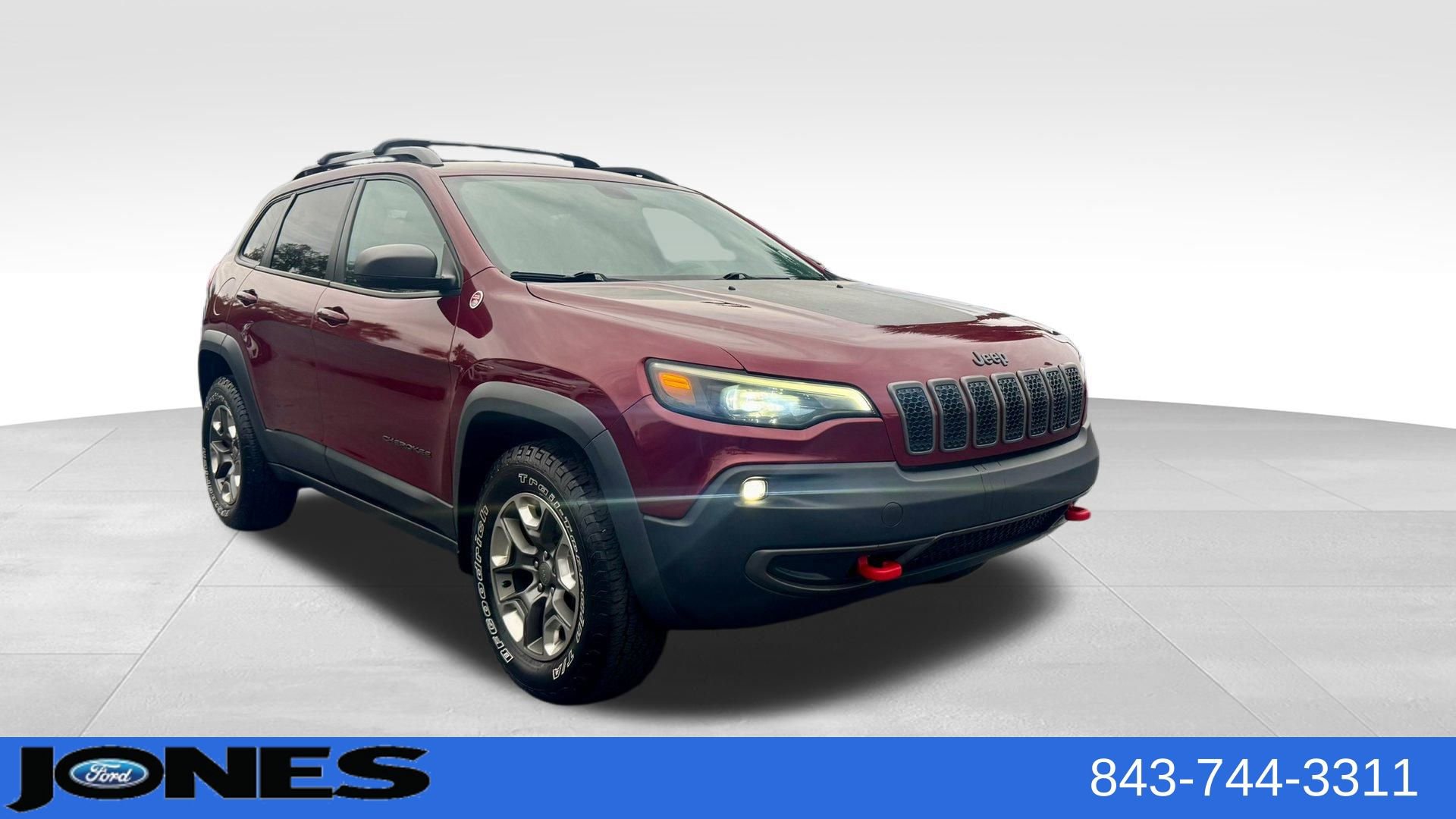 Used 2019 Jeep Cherokee Trailhawk w/ Cold Weather Group