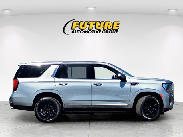 Used 2024 GMC Yukon Denali w/ Advanced Technology Package AWD/4WD image 3