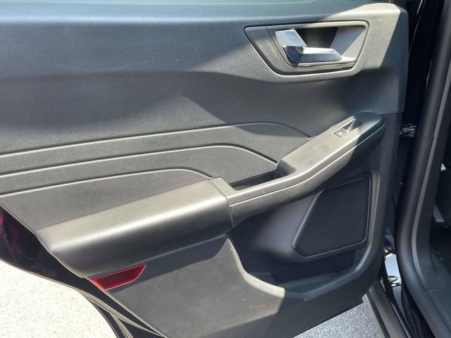 Certified 2025 Ford Escape ST-Line FWD image 24