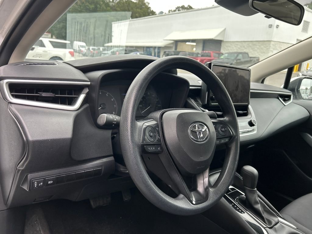 Used 2024 Toyota Corolla LE image 9