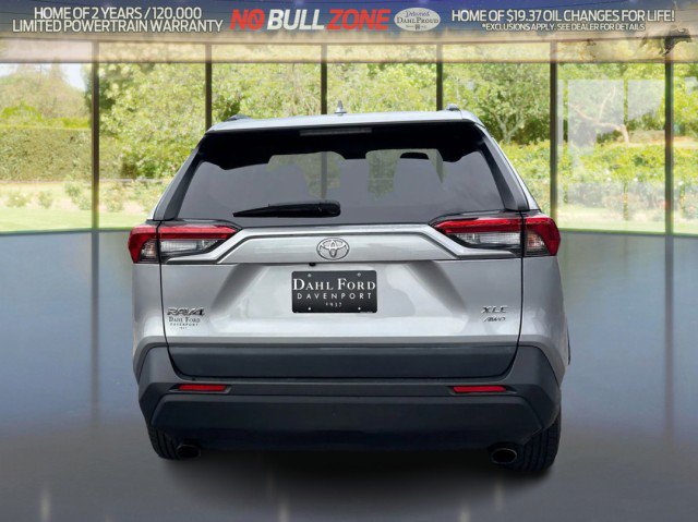 Used 2023 Toyota RAV4 XLE AWD/4WD image 4
