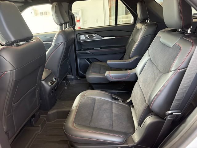 Certified 2025 Ford Explorer ST w/ Sun And Sound Package AWD/4WD image 19