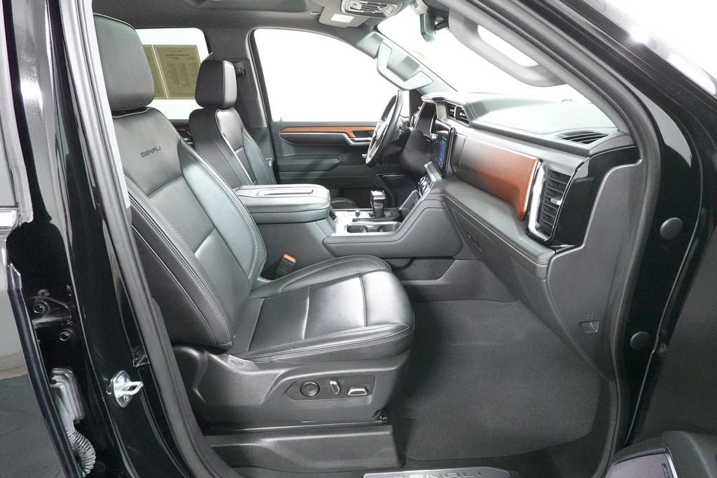 Used 2022 GMC Sierra 1500 Denali AWD/4WD image 36