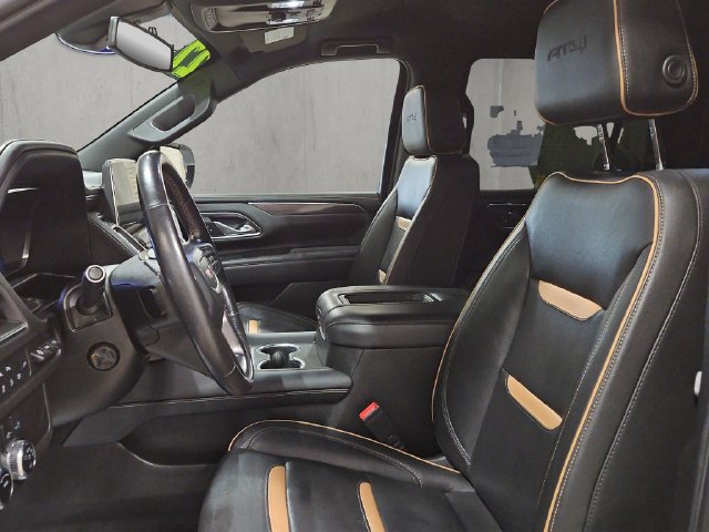 Used 2022 GMC Yukon AT4 w/ Technology Package AWD/4WD image 13