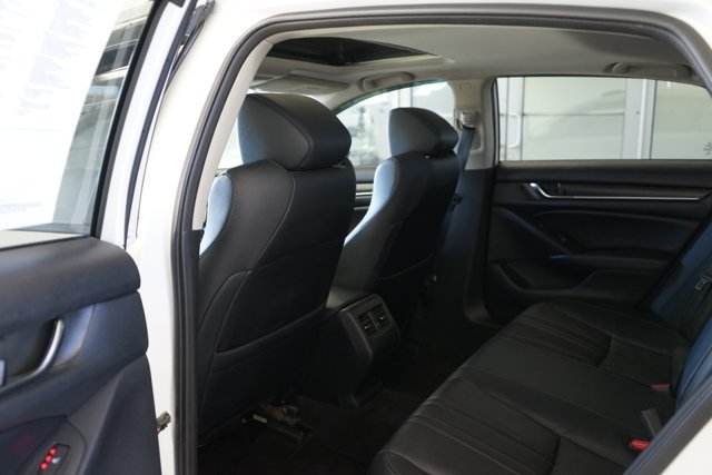 Used 2018 Honda Accord Touring image 39