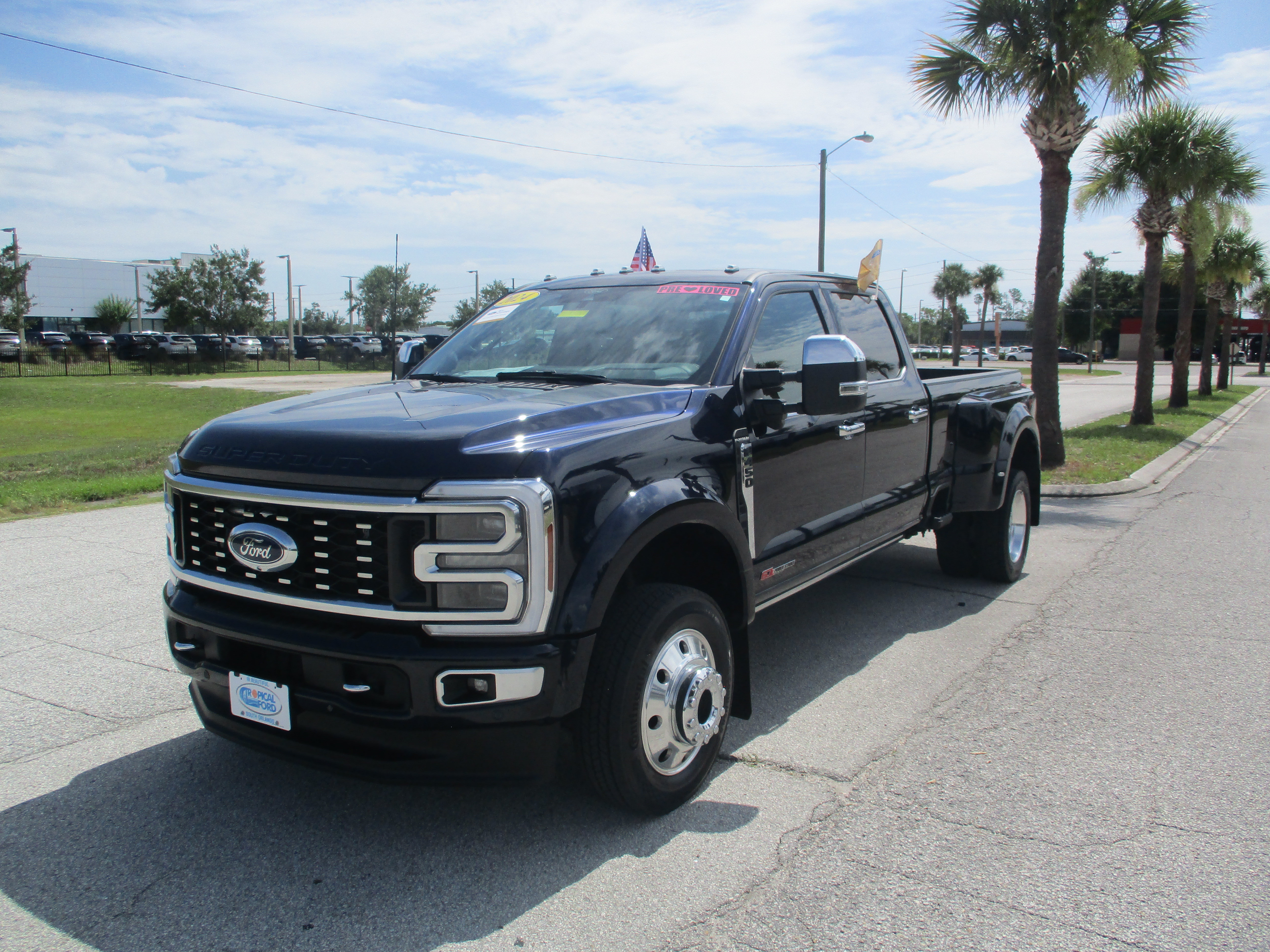 Certified 2024 Ford F450 Platinum w/ FX4 Off-Road Package AWD/4WD image 3