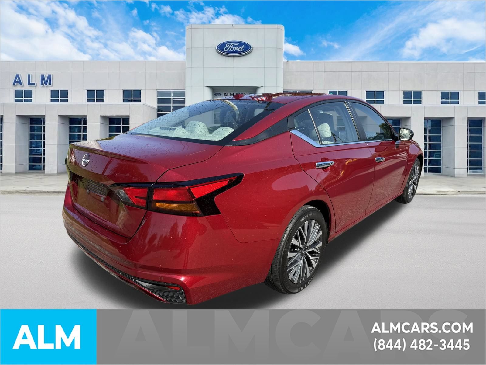 Used 2025 Nissan Altima 2.5 SV FWD image 5