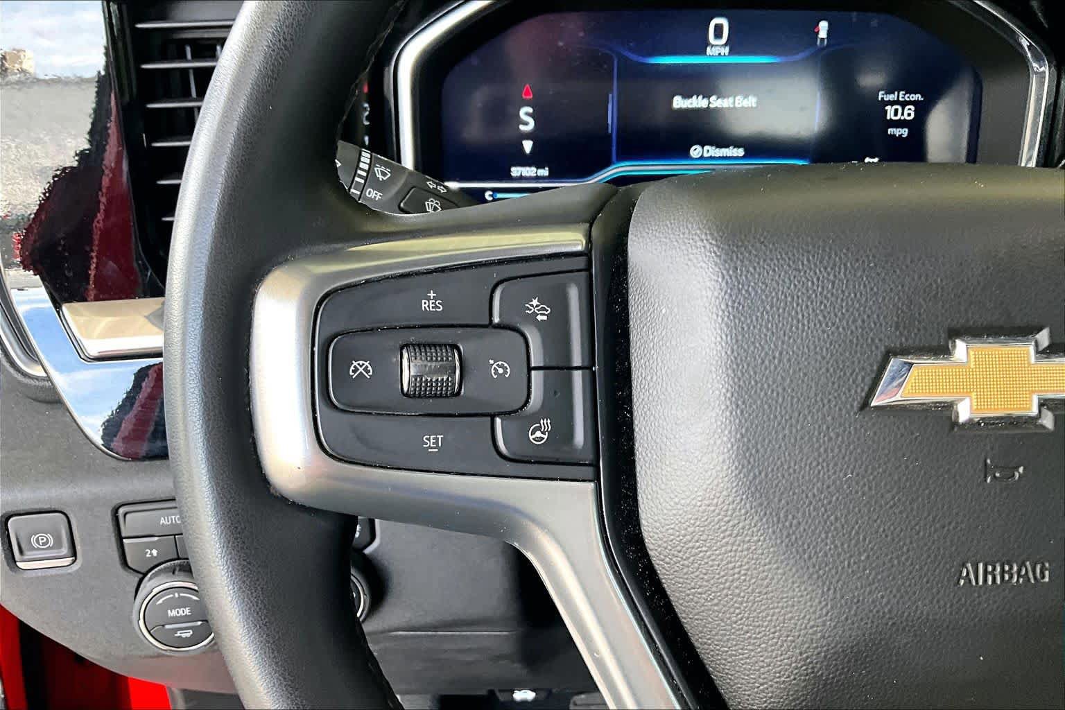 Used 2023 Chevrolet Silverado 1500 LT AWD/4WD image 23