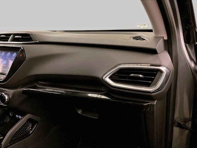 Used 2021 Chevrolet TrailBlazer LT w/ Sun and Liftgate Package AWD/4WD image 15