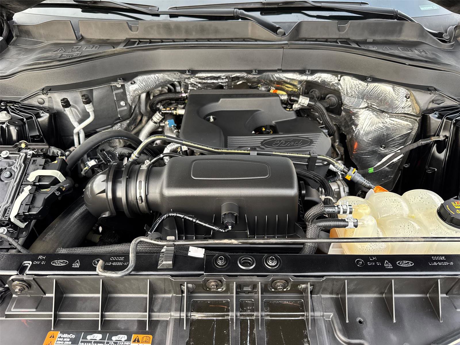 Certified 2020 Ford Explorer XLT w/ Equipment Group 202A image 15