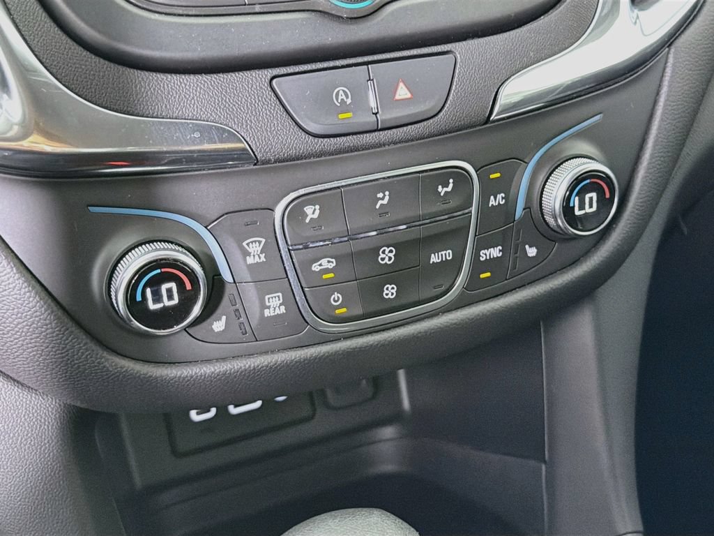 Used 2024 Chevrolet Equinox LT FWD image 19