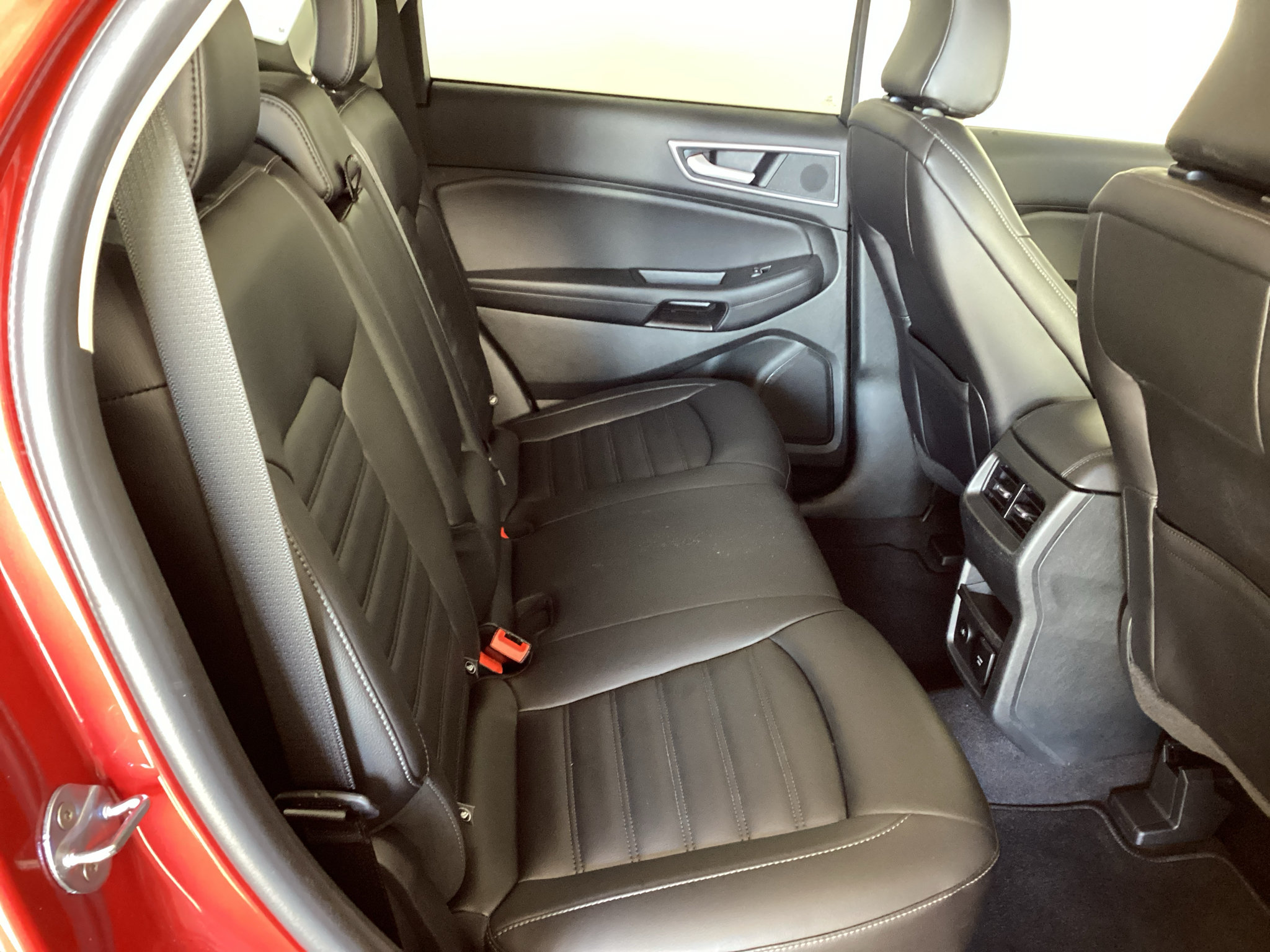 Certified 2024 Ford Edge SEL w/ Convenience Package AWD/4WD image 12